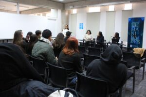 Encuentro de investigación reúne a estudiantes de distintas carreras de la Facultad de Humanidades UPLA
