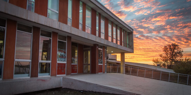 Biblioteca Central de la Universidad de Playa Ancha (UPLA)