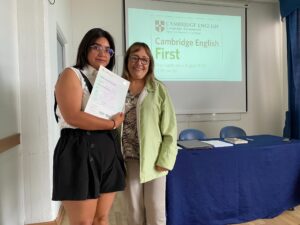 Estudiantes de Traducción e Interpretación Inglés-Español reciben certificación Cambridge