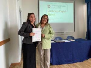 Estudiantes de Traducción e Interpretación Inglés-Español reciben certificación Cambridge