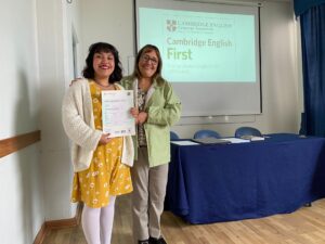 Estudiantes de Traducción e Interpretación Inglés-Español reciben certificación Cambridge