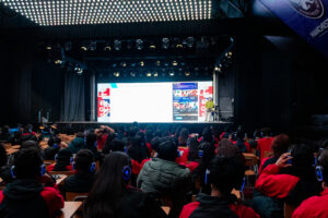 Académicos UPLA dictaron clase magistral a 80 secundarios del colegio Aconcagua