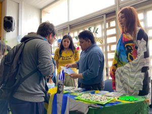 Estudiantes de Pedagogía en Inglés UPLA convierten su aula en una agencia de viajes
