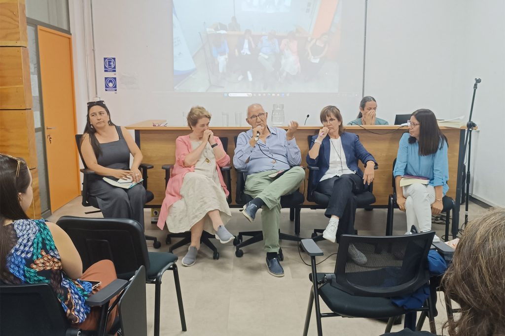 Presentación del libro “Traumaterapia sistémica” en la UPLA