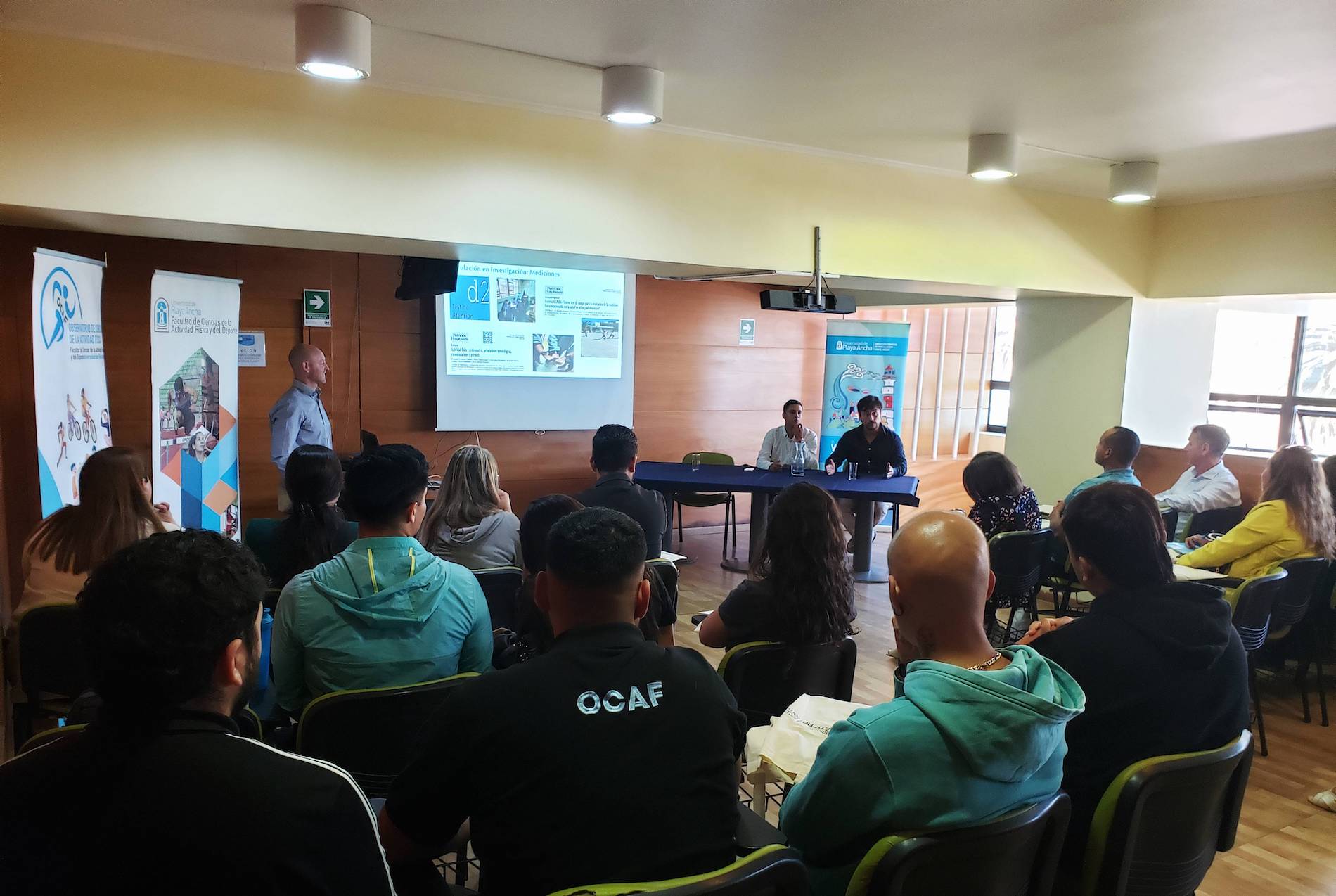 Sala Multiefi y asistentes