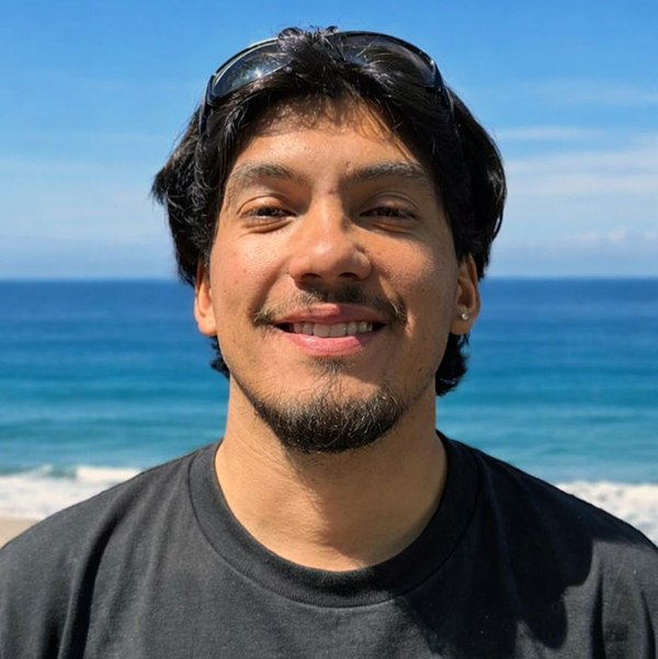 Angelo Avello Muñoz