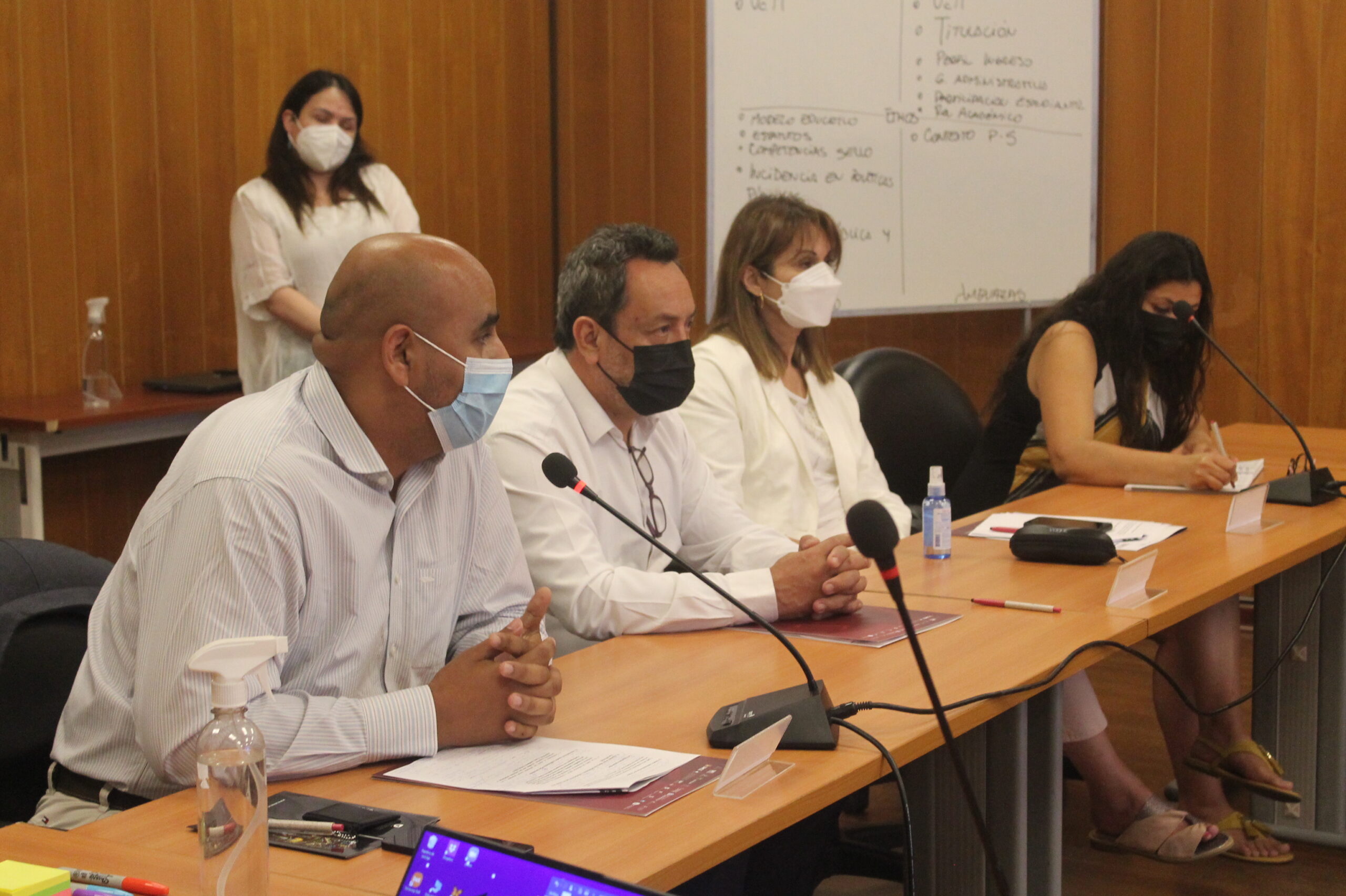 Universidades Estatales acuerdan estrategias de colaboración para abordar el retorno a la presencialidad