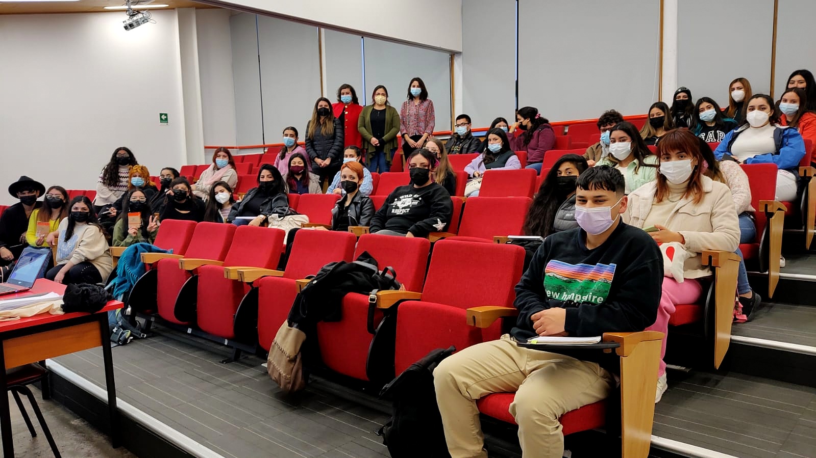 Estudiantes concluyeron curso sobre Gestión del Riesgo en el Consumo de Sustancias