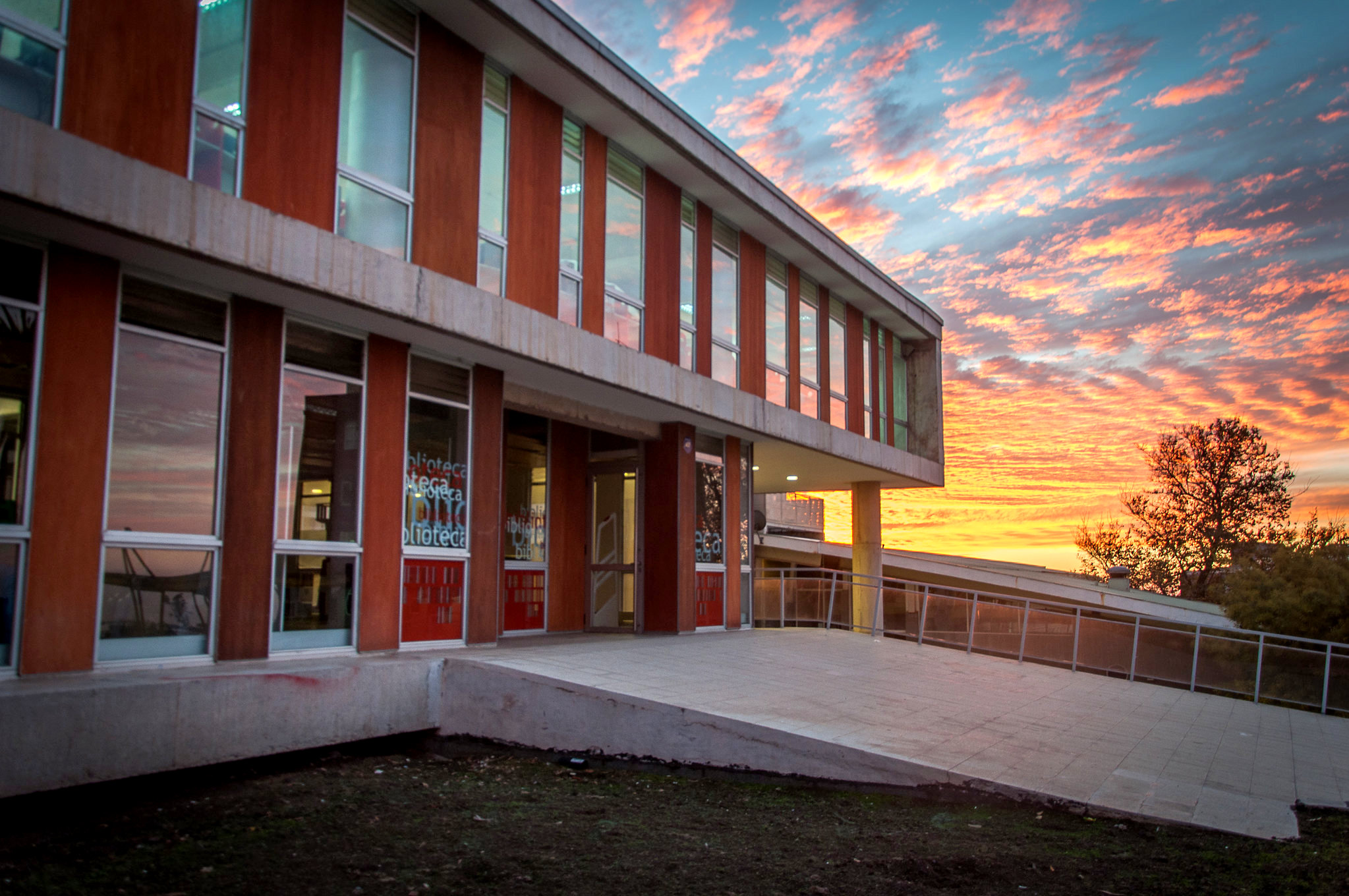 UPLA se une a red interuniversitaria que promueve el acceso abierto a revistas científicas