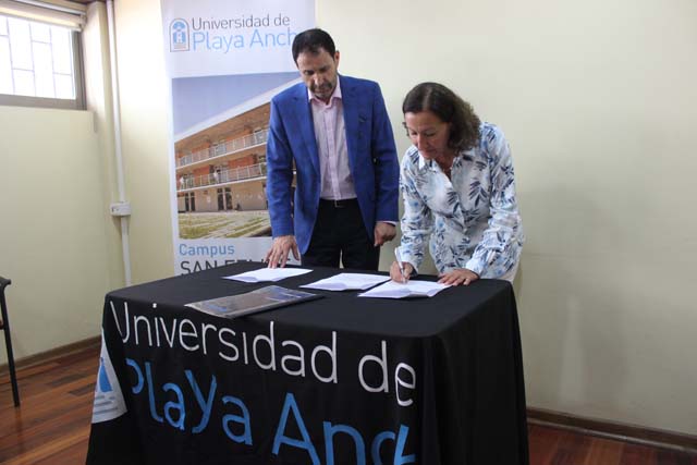 Universidad de Playa Ancha firma convenio con Sociedad de Historia y Arqueología de Aconcagua
