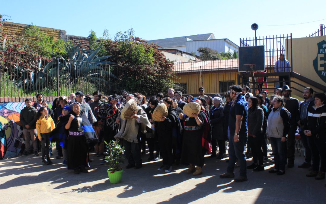 Académicos UPLA participan en Escuela Abierta Intercultural de Playa Ancha