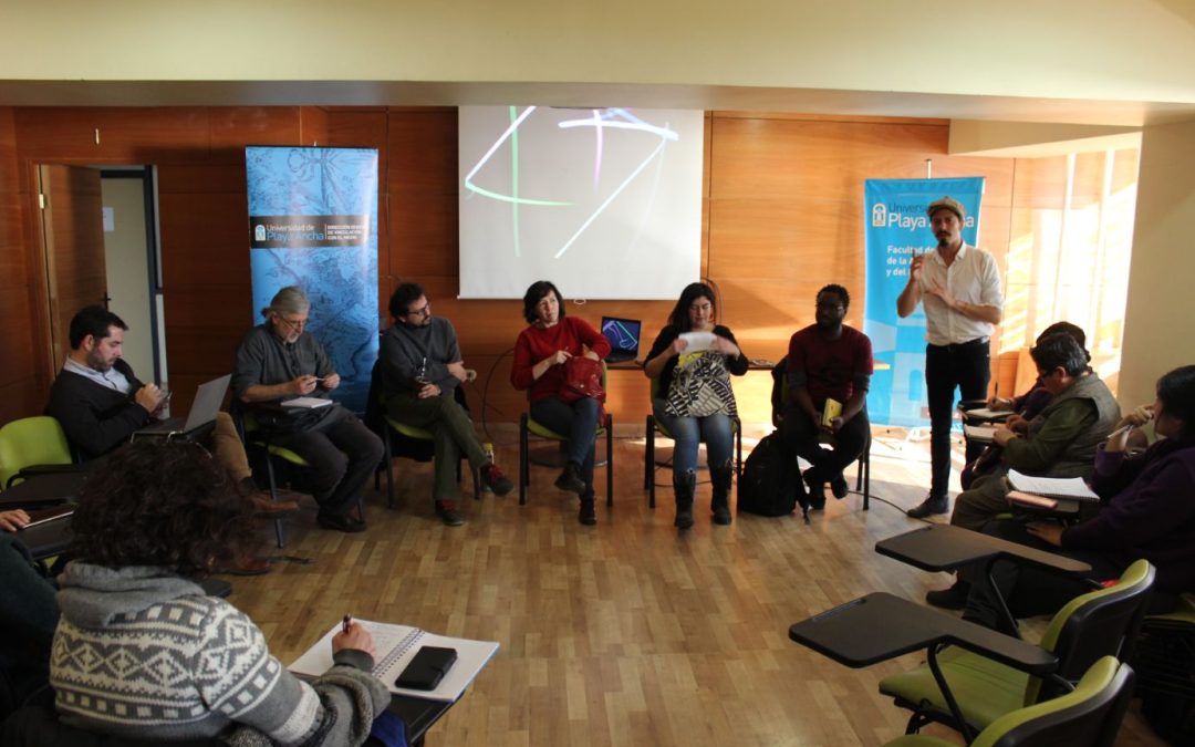 Diversos actores del territorio se reunieron en la UPLA para compartir experiencias en torno a la economía social y solidaria