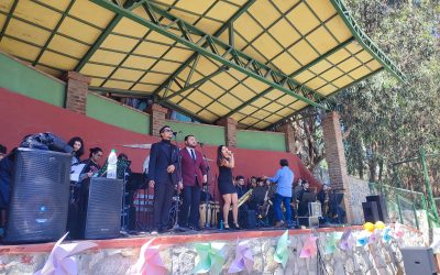 “La Big Band para nosotros pasa a ser un referente”: Elenco de la UPLA encantó a comunidad de colegio viñamarino en acto cultural