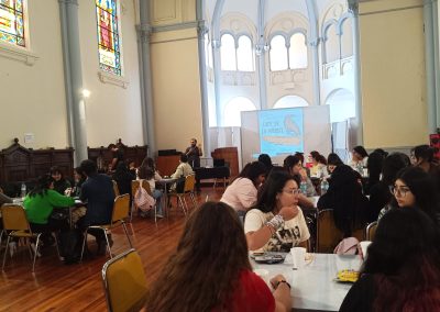 “Programa de salud integrativa para profesionales de los Servicios de Salud Viña del Mar-Quillota y Aconcagua”