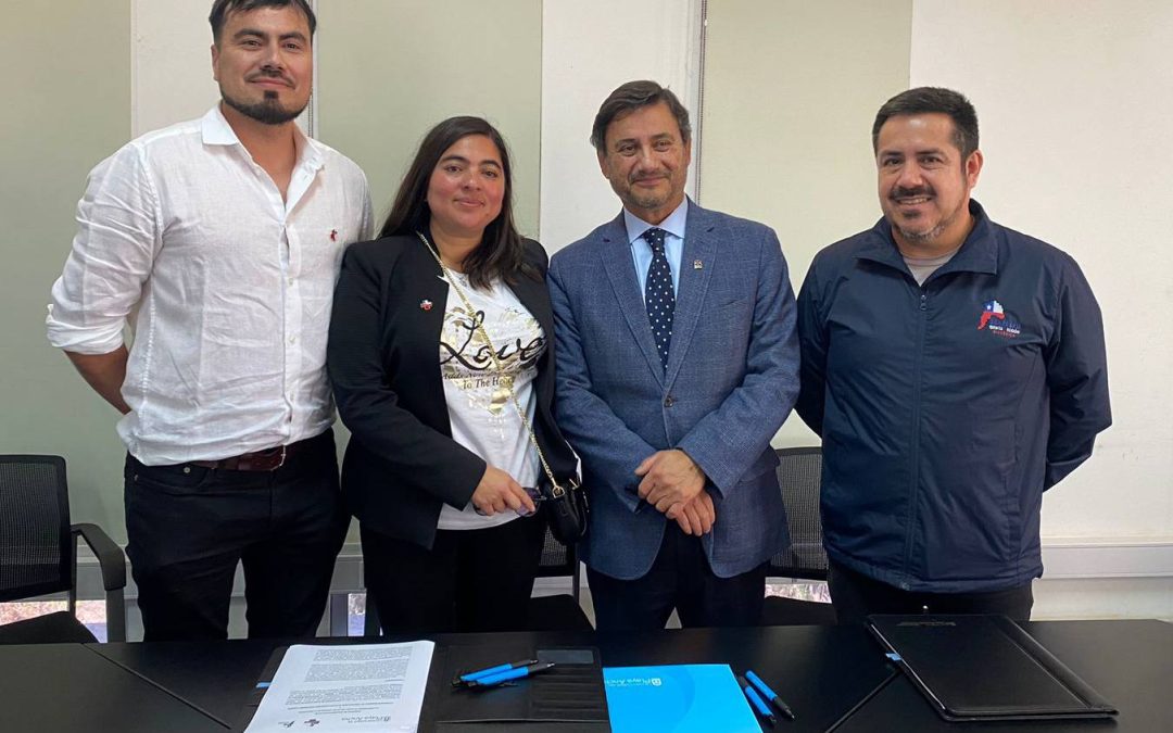 UPLA y CONFUSAM V Región firmaron convenio de colaboración
