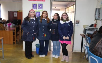 Estudiantes de Pedagogía en Educación Básica llevan el aprendizaje de las ciencias al aula