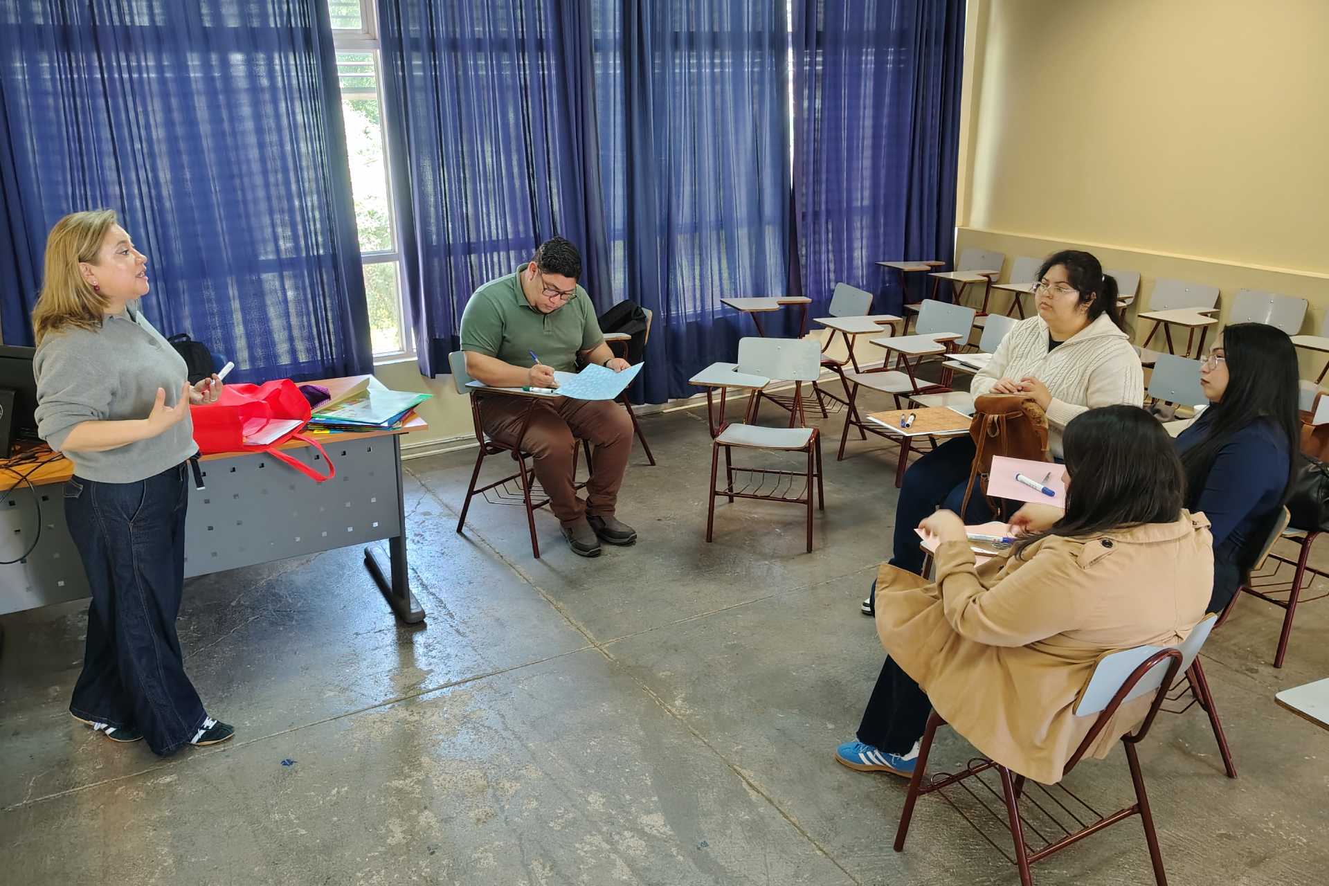 Jornada egresados Ped. Castellano campus San Felipe